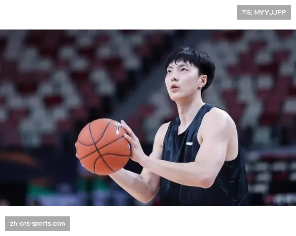 广东后卫线身高劣势成突破口 徐杰胡明轩成对手关键球针对背景板 广东后卫线身高劣势成突破口 徐杰胡明轩成对手关键球针对背景板